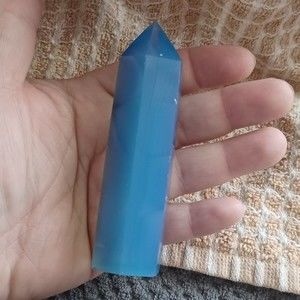 Blue Opalite tower‎ point (manmade)